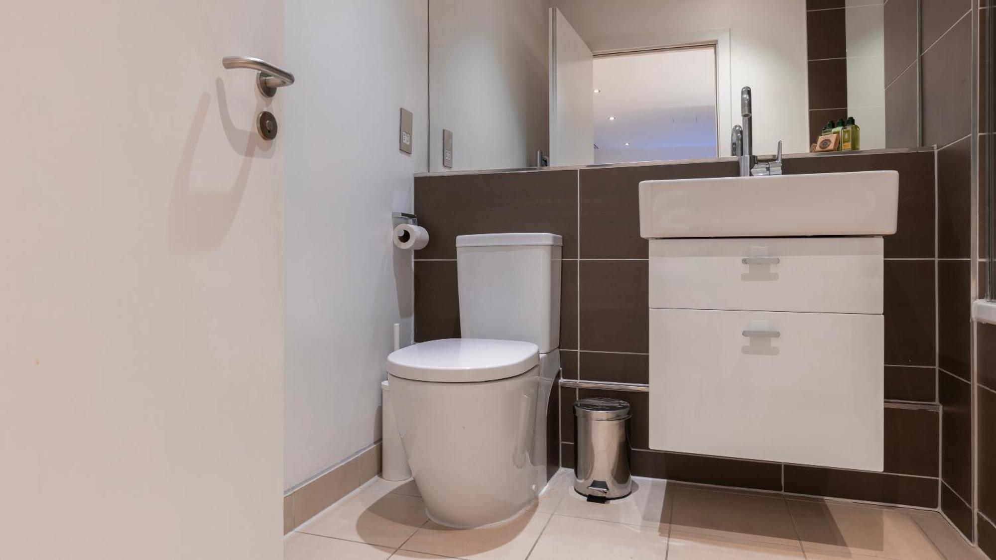 Barbican Serviced Apartments By Lovelystay لندن المظهر الخارجي الصورة