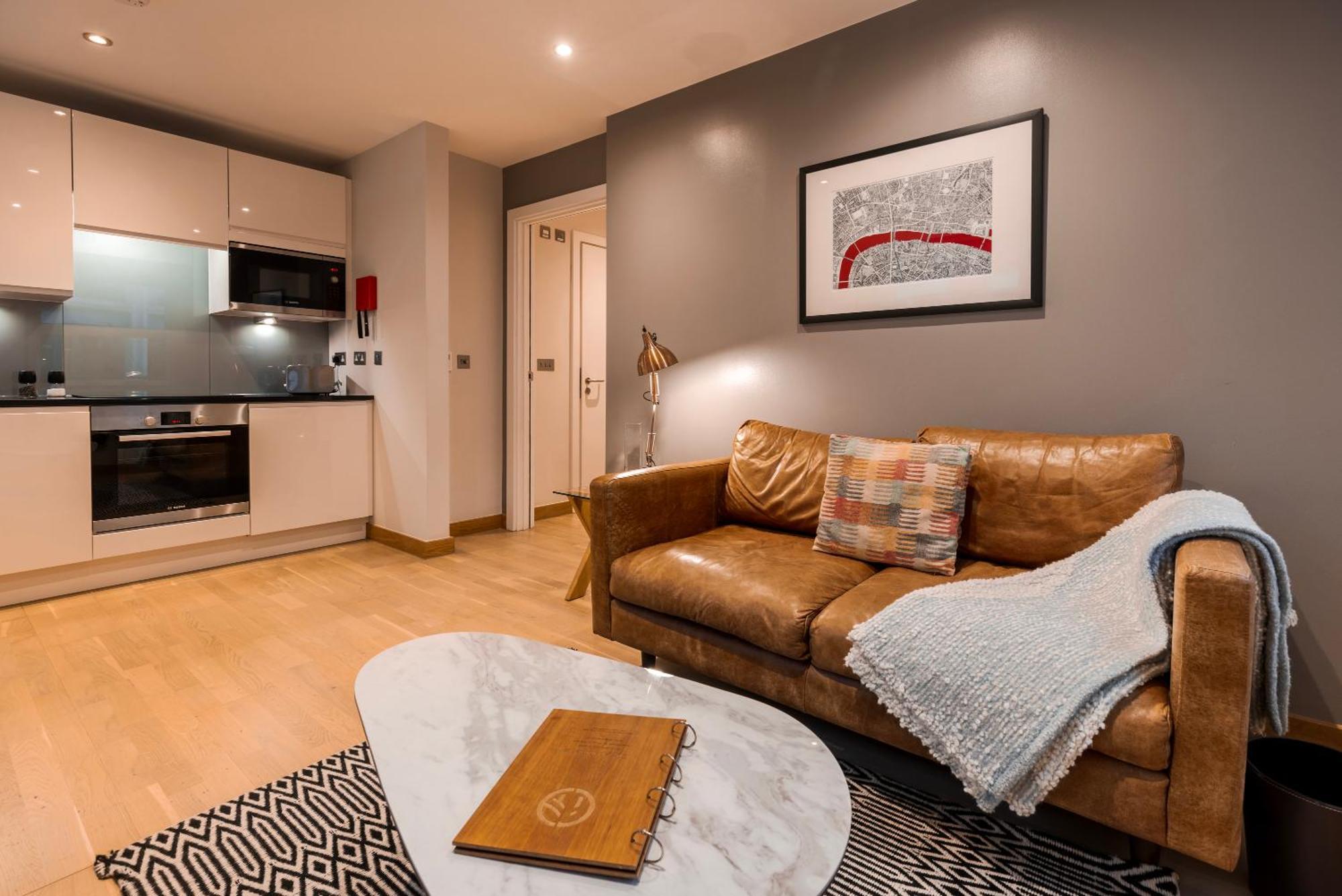 Barbican Serviced Apartments By Lovelystay لندن الغرفة الصورة