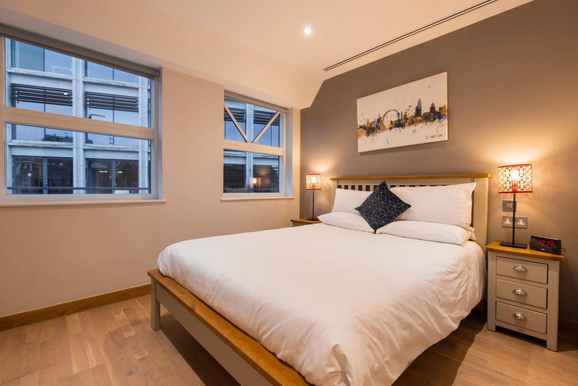 Barbican Serviced Apartments By Lovelystay لندن المظهر الخارجي الصورة