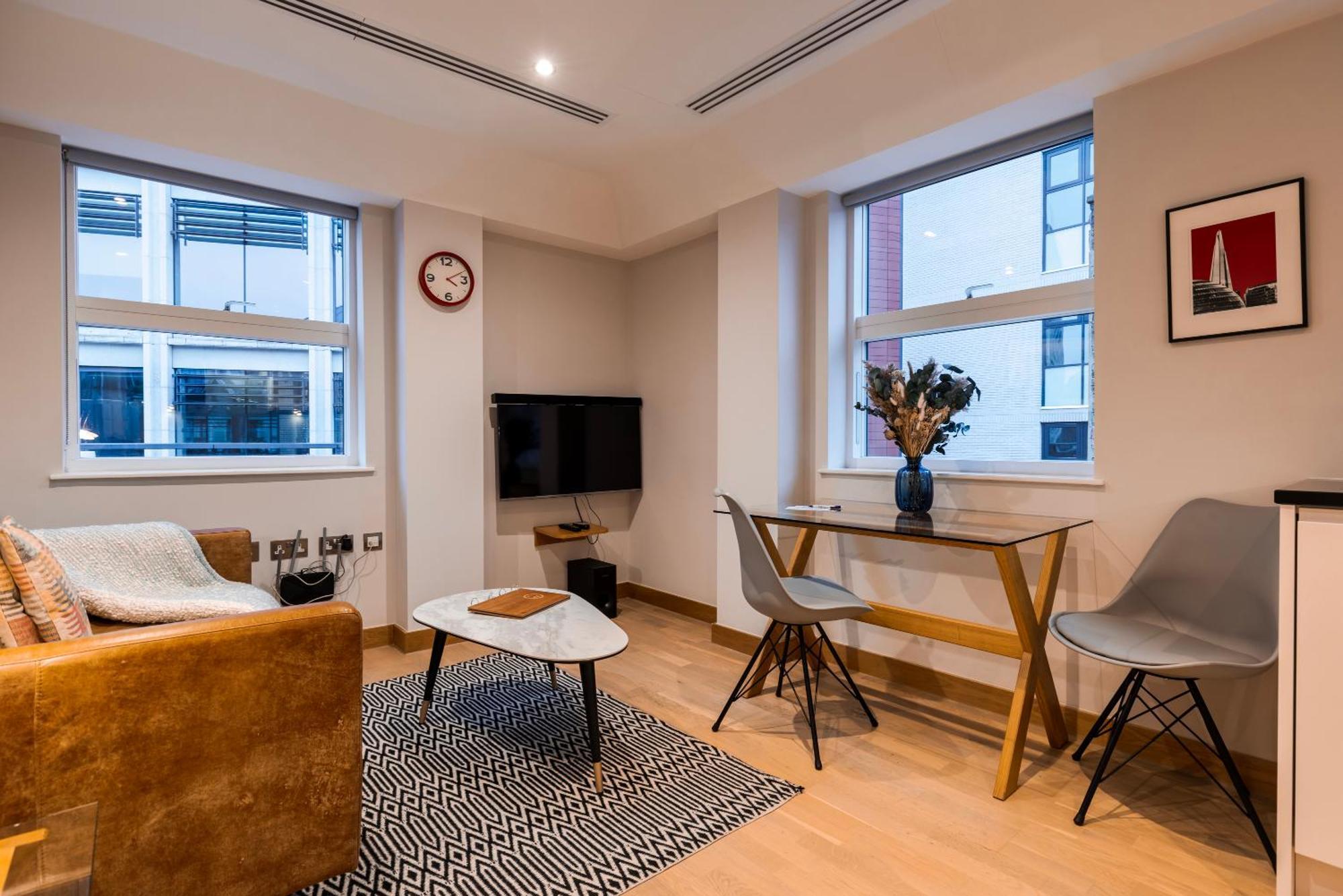 Barbican Serviced Apartments By Lovelystay لندن المظهر الخارجي الصورة