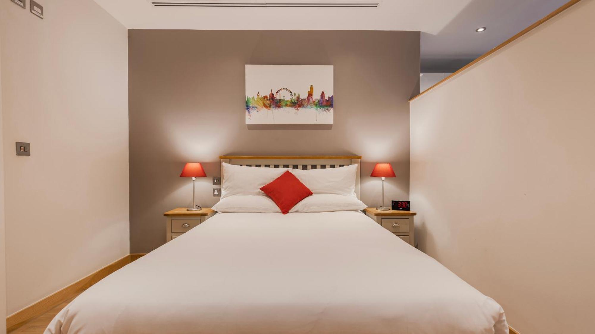 Barbican Serviced Apartments By Lovelystay لندن المظهر الخارجي الصورة