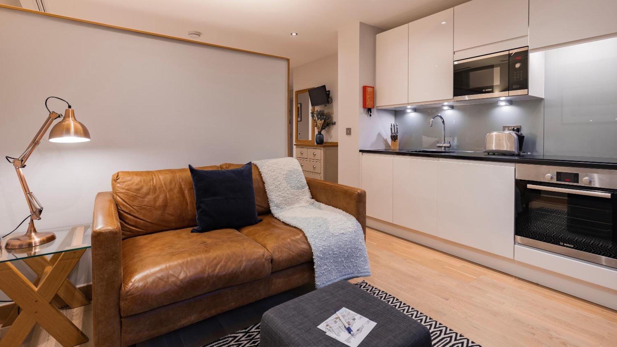 Barbican Serviced Apartments By Lovelystay لندن المظهر الخارجي الصورة