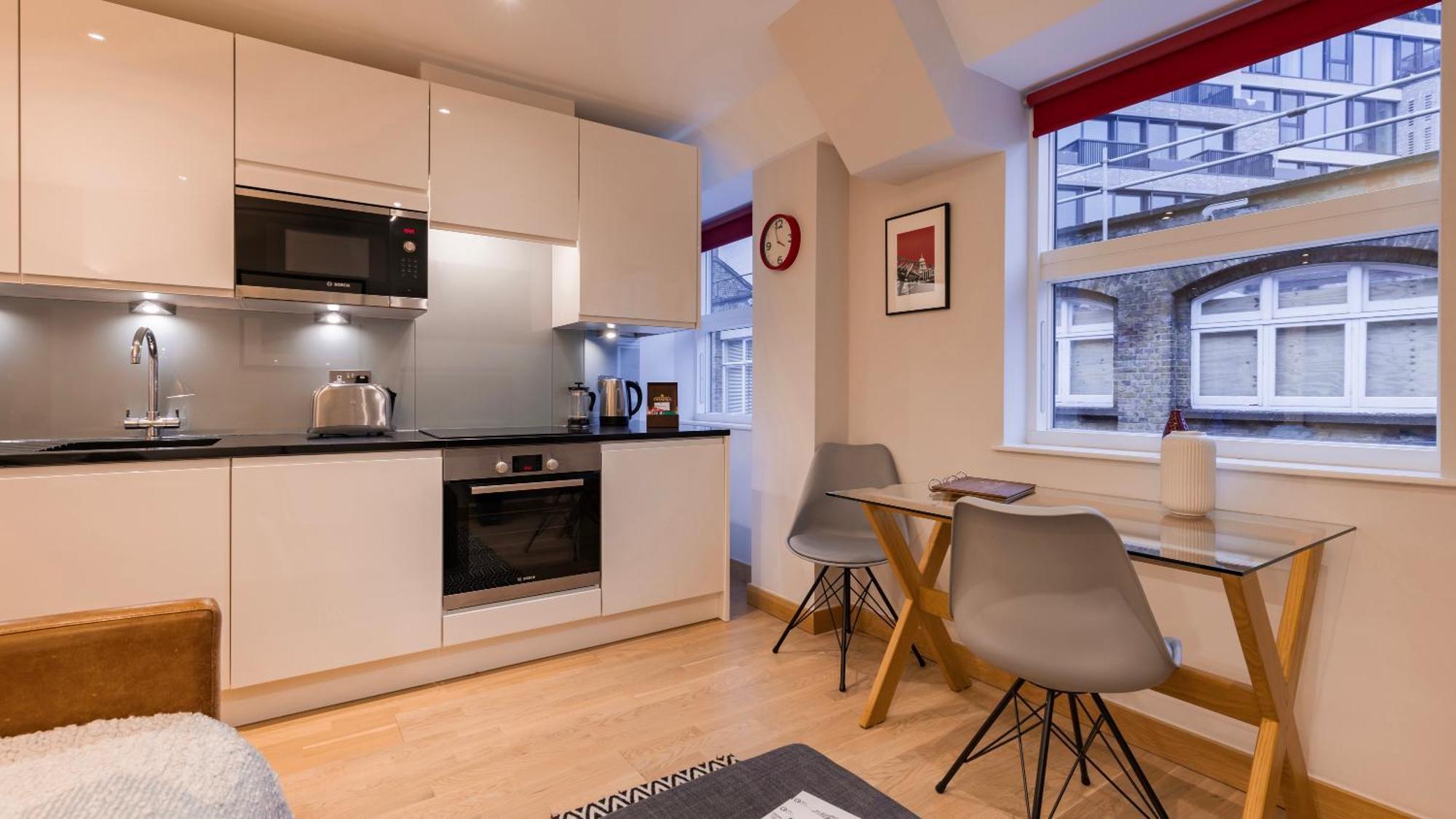 Barbican Serviced Apartments By Lovelystay لندن المظهر الخارجي الصورة