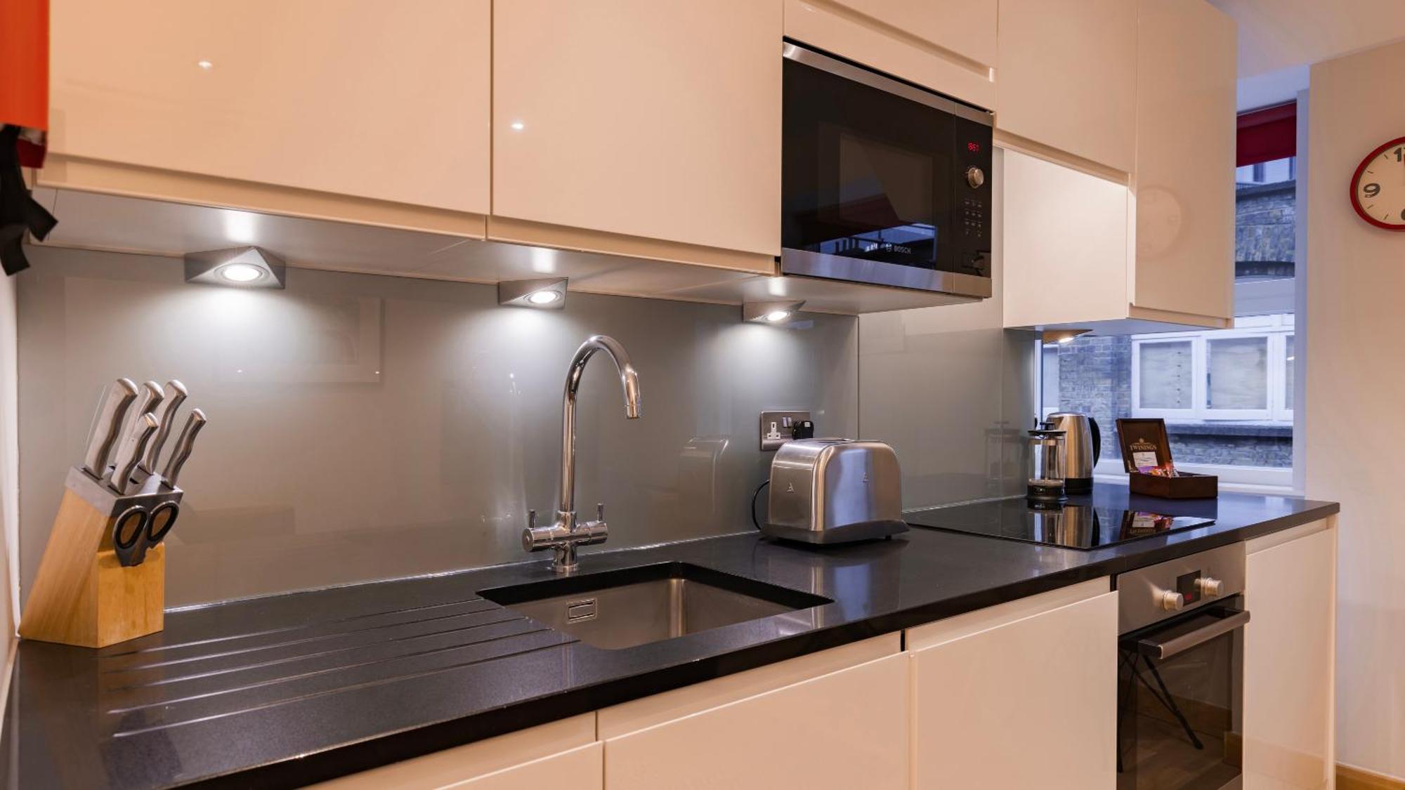 Barbican Serviced Apartments By Lovelystay لندن المظهر الخارجي الصورة