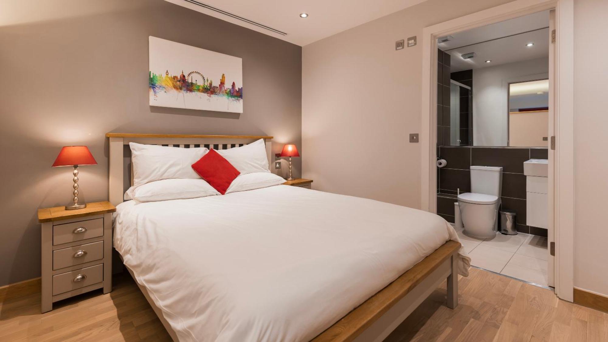 Barbican Serviced Apartments By Lovelystay لندن المظهر الخارجي الصورة